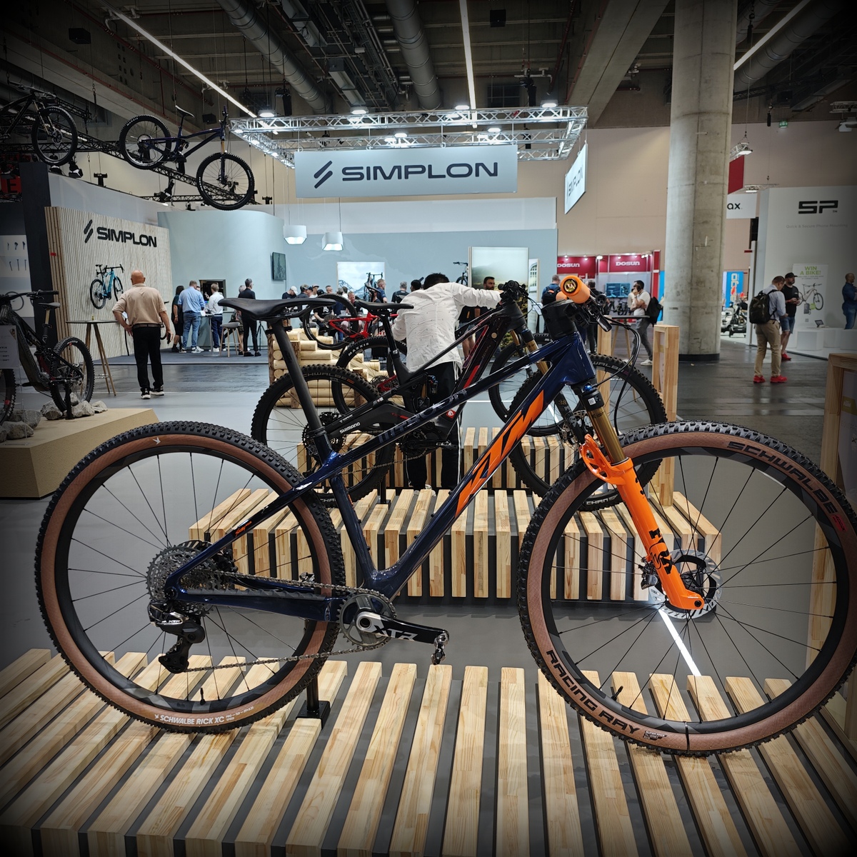 KTM Myroon Exonic 2026